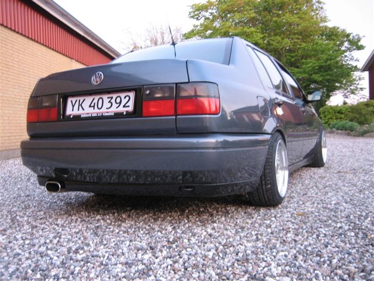 VW Vento 1.8 CLX SOLGT - I like big butts and I can not lie :D billede 7