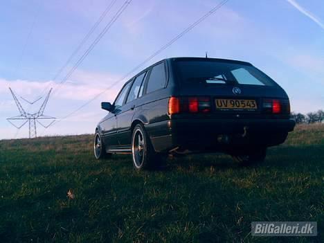 BMW 324 TD touring (solgt) billede 4