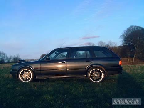 BMW 324 TD touring (solgt) billede 7