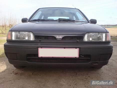 Nissan Sunny N14 (Totalskadet) billede 1