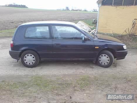 Nissan Sunny N14 (Totalskadet) billede 4