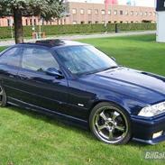 BMW 325I coupe Solgt :-(