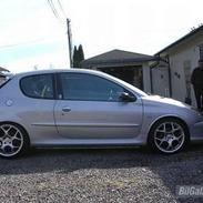 Peugeot 206 GT