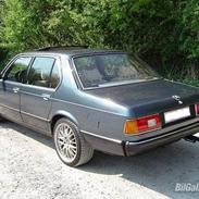 BMW 732I