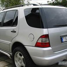 Mercedes Benz ML 320 *SOLGT*