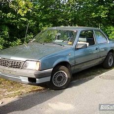 Opel Ascona C *Solgt*