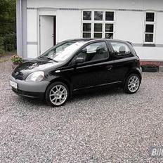 Toyota Yaris 1,0 Linea Terra