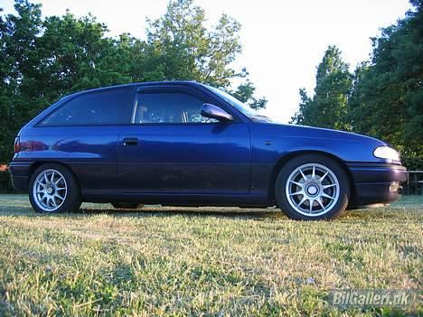 Opel astra 2,0 gsi 16v billede 1