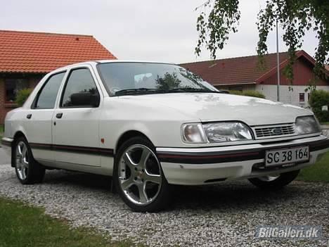 Ford Sierra 2,0  DOHC smadet billede 1