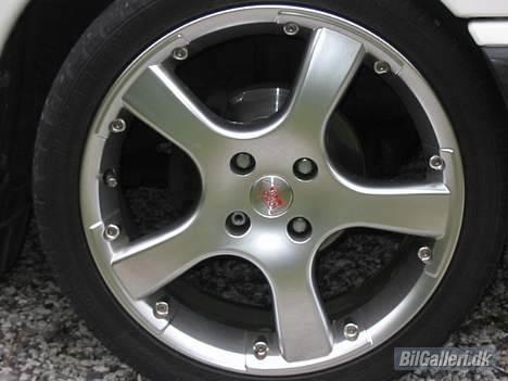 Ford Sierra 2,0  DOHC smadet billede 2