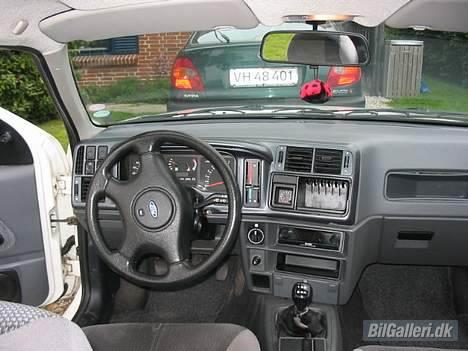 Ford Sierra 2,0  DOHC smadet billede 5