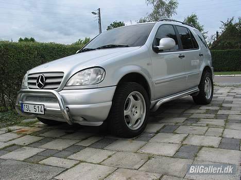 Mercedes Benz ML 320 *SOLGT* billede 4