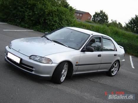 Honda Civic 1.6 ESi SOLGT billede 2