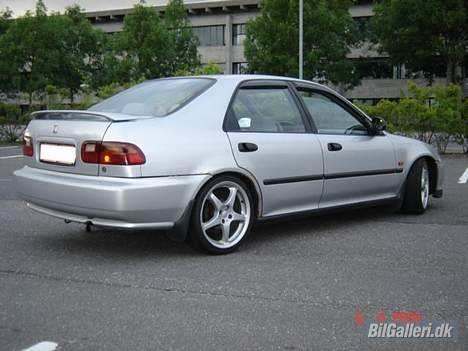 Honda Civic 1.6 ESi SOLGT billede 4