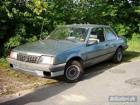 Opel Ascona C *Solgt* billede 2