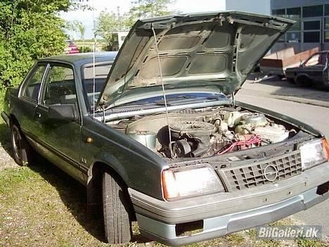 Opel Ascona C *Solgt* billede 9