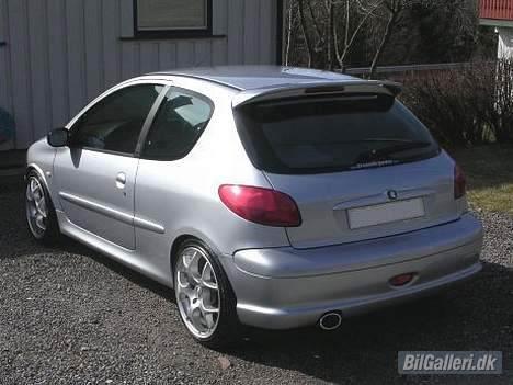 Peugeot 206 GT billede 2