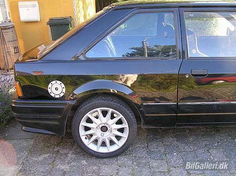 Ford Escort Mk3  - Fuel Cap Cover fra RGM styling  :P ... Orig Ford fælge m. 12 mm spacere bag billede 6