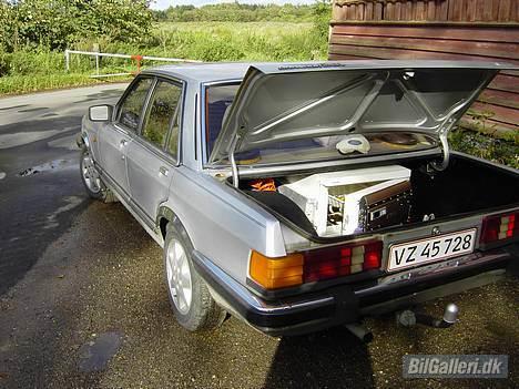 Ford Granada 2,8 I Ghia - SELFMADE 12 volt EL Cooller / Varmer + 1200 Watt forst. tag fx toppen fra et køleskab billede 2