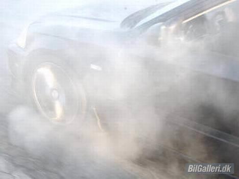 Honda CiViC 1.5ils V-tec(solgt) - Så må den arbejde lidt..SMOKECITY.. billede 5