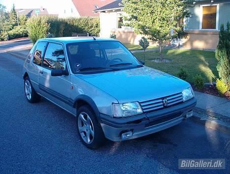 Peugeot 205 Gti billede 2