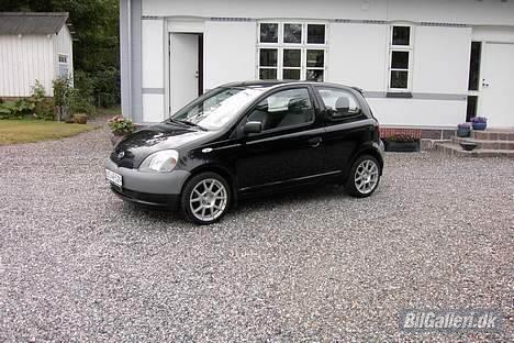 Toyota Yaris 1,0 Linea Terra billede 2