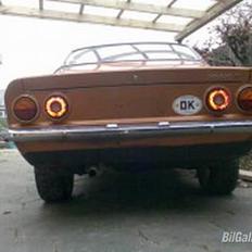 Opel manta a... MÅSKE TIL SALG