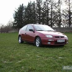 Mazda 323 Coupé (solgt)