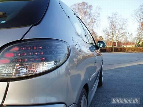 Peugeot 206 S16 "GTR" - Diodebaglygterne billede 3