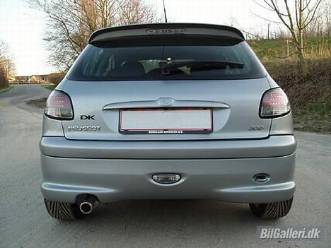 Peugeot 206 S16 "GTR" - Mørke diodebaglygter, klar diode bremselygter og klar tågelygter billede 7