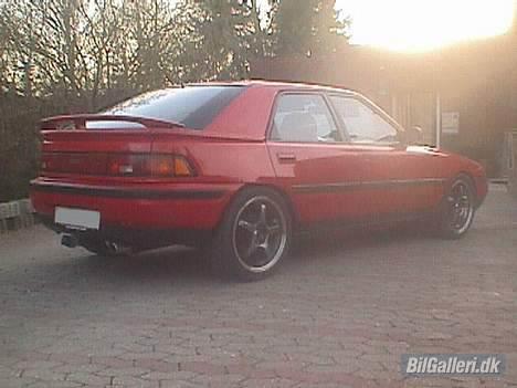 Mazda 323f 1.8 GT billede 10