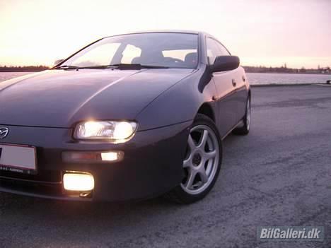 Mazda 323F BA billede 6