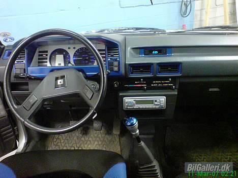 Toyota Corolla [Æ' Rolla] R.I.P - Plastic omkring urerne malet hvidt. :) billede 20