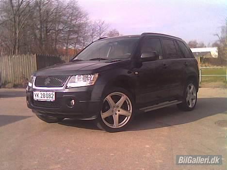 Suzuki grand vitara billede 3