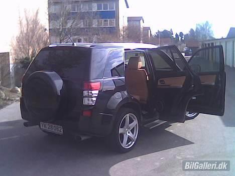 Suzuki grand vitara billede 8