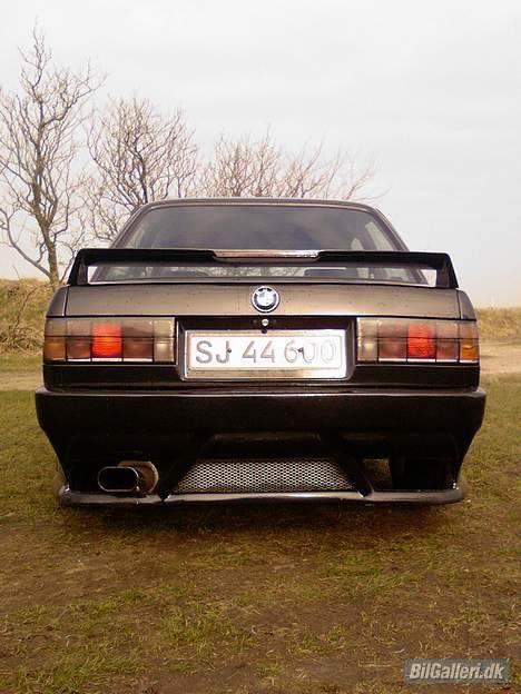 BMW 325i  -[SOLGT]- billede 10