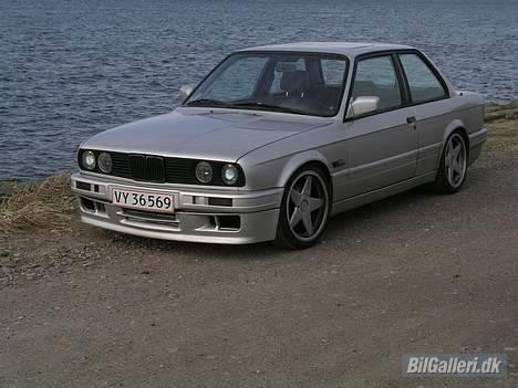 BMW 323 solgt billede 1