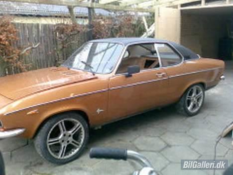 Opel manta a... MÅSKE TIL SALG billede 4