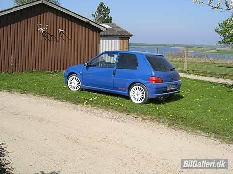 Peugeot 106 Rallye 1.6 (Solgt) - Udsigten fra Køkkenet..:)   billede 3