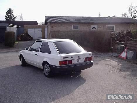 Ford Escort ** SOLGT** billede 9
