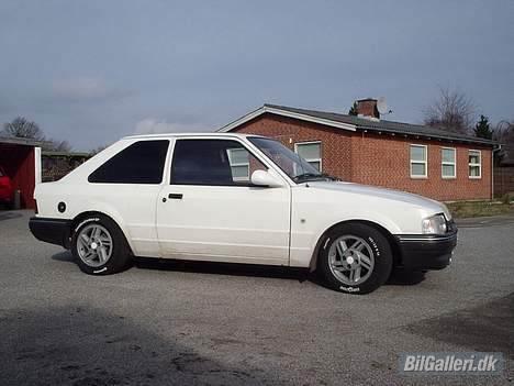 Ford Escort ** SOLGT** billede 12