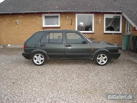 VW Golf TD * SOLGT * - så ledes ser hun hun.. så ledes køre hun.. billede 4