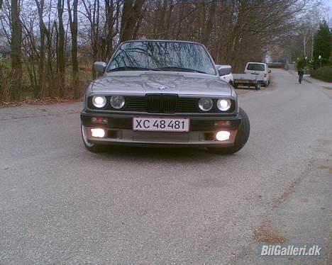 BMW 320i E30 SOLGT billede 1