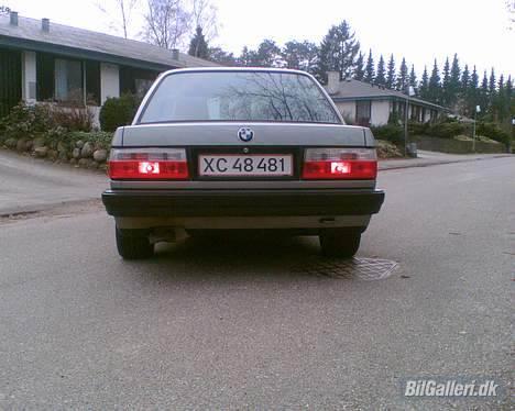 BMW 320i E30 SOLGT billede 9