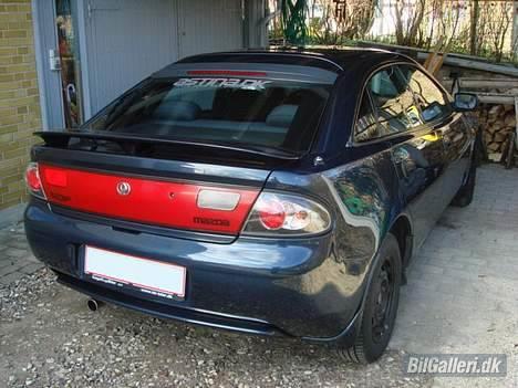 Mazda 323F BA billede 4