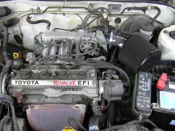 Toyota Carina 2-Død og Skrottet - min lille motor billede 8