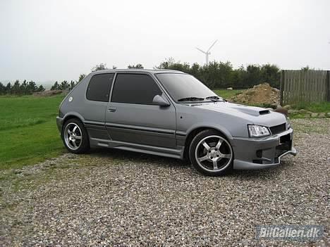 Peugeot 205 1.9 GTI billede 1