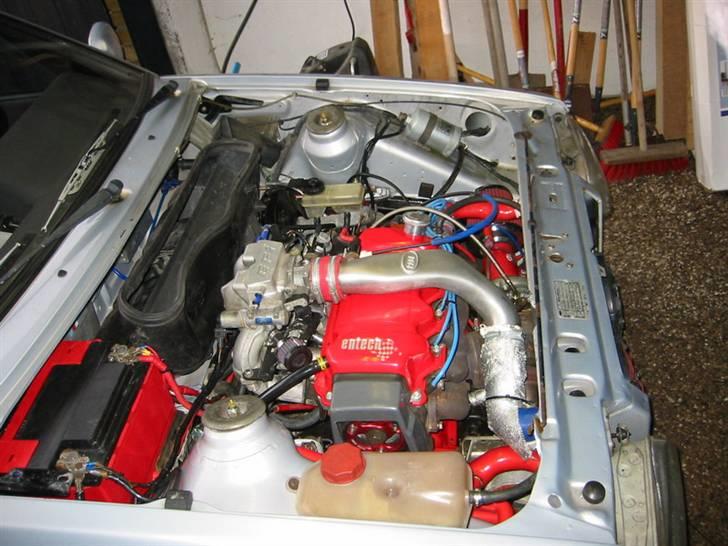 Ford Escort RS Turbo "Solgt"  - Motor rummet fyldt med gode sager. billede 9