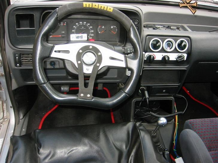 Ford Escort RS Turbo "Solgt"  - Styre centralen, godt med autogauge ure og momo rat + turbotimer. billede 13
