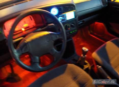 VW Vento 1.8 --solgt-- billede 7